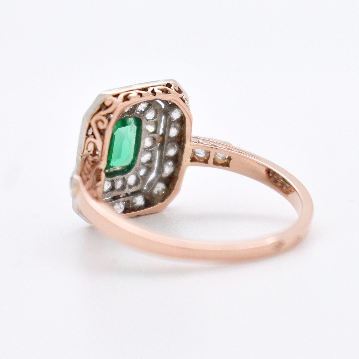 bague-ancienne-emeraude-diamants-pour-femme-3