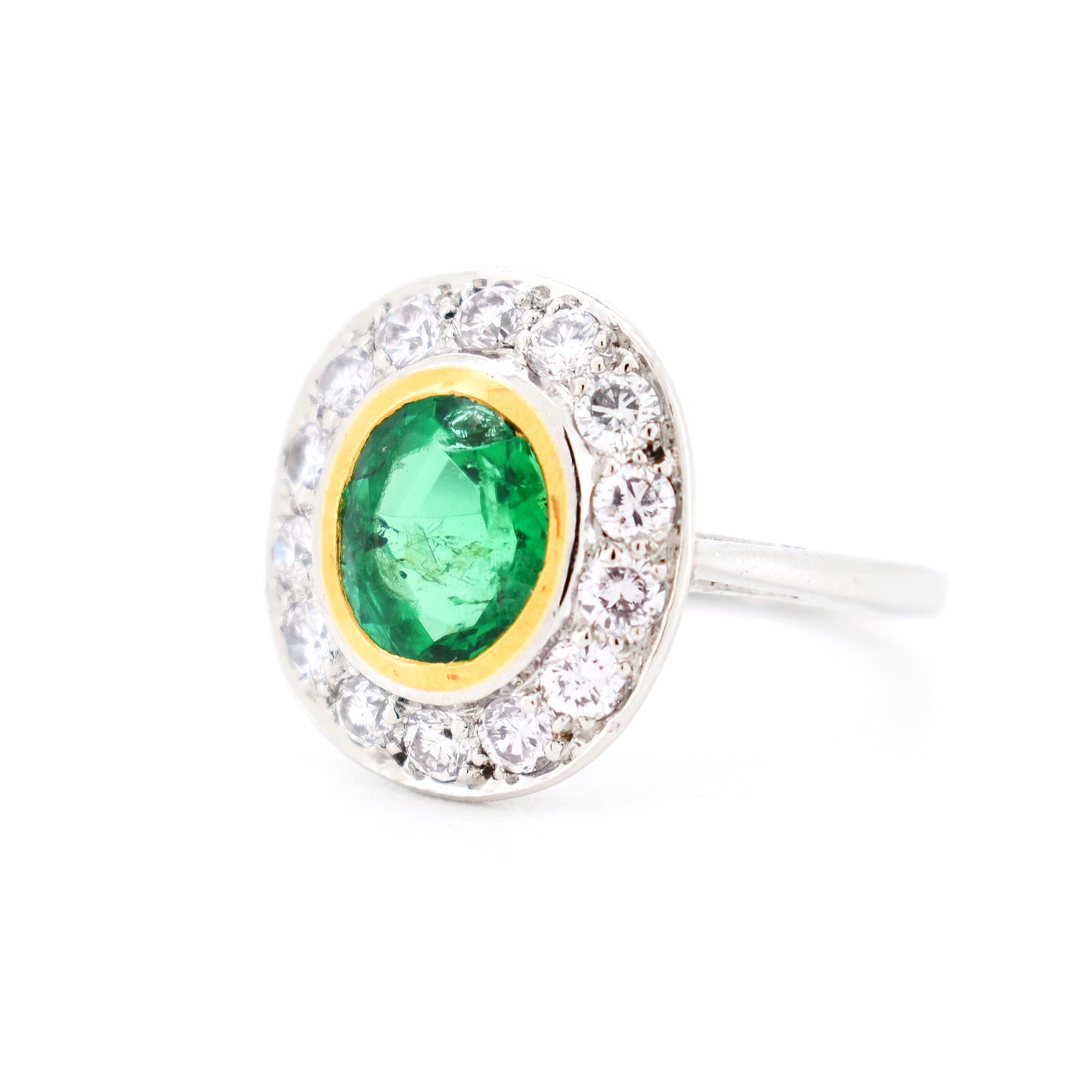bague halo Art Déco or 18 carats émeraude naturelle et diamants, gauche