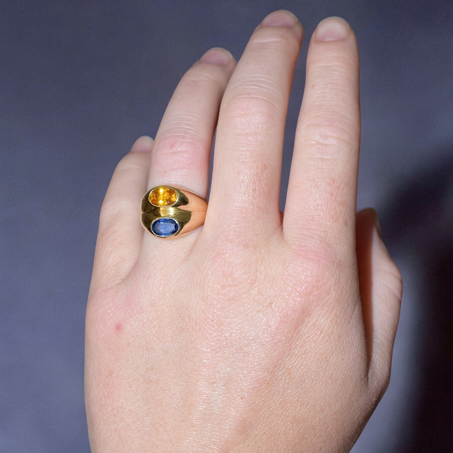 bague double jonc saphir jaune et bleu