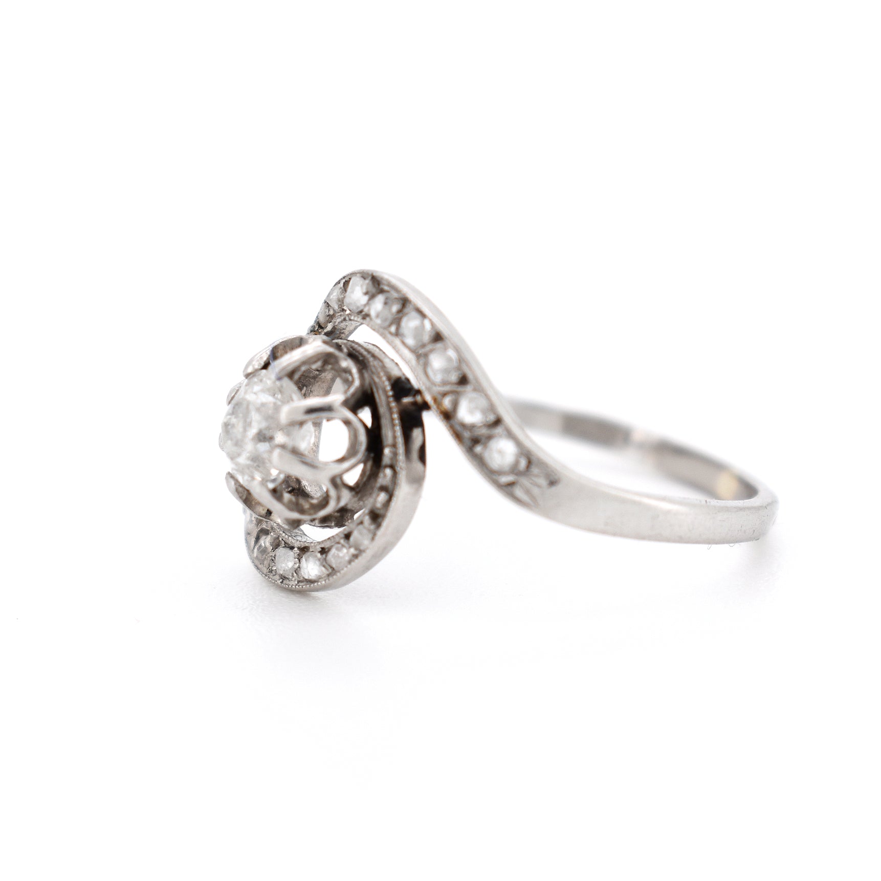 bague tourbillon belle époque platine diamants, gauche