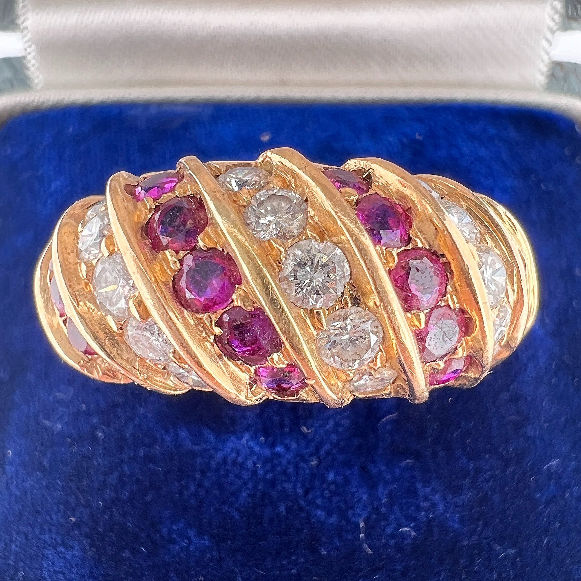 bague jonc or 18 carats rubis diamants femme, zoom