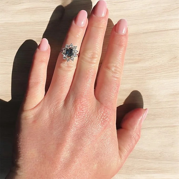 bague marguerite or saphir bleu diamants 4