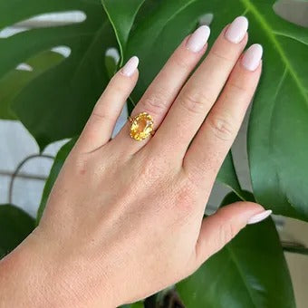 bague or citrine portée