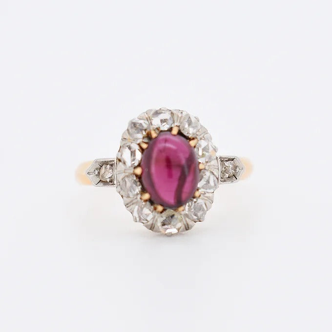 bague pompadour grenat cabochon diamants