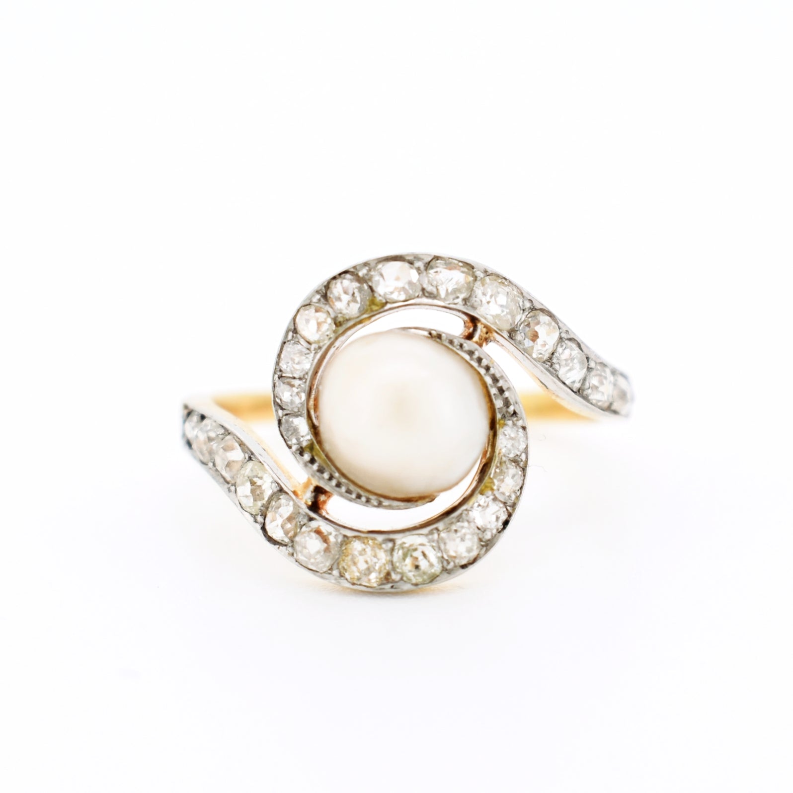 bague tourbillon belle époque or 18 carats platine perle et diamants, face
